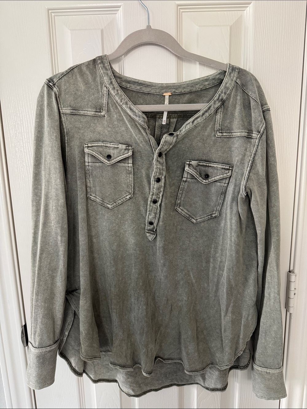 Vintage Wash Gray Olive Long-Sleeve Henley Pocket Top